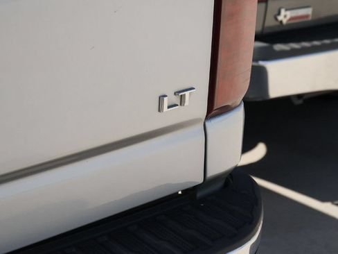 Used 2022 Chevrolet Silverado 2500 LT w/ Convenience Package AWD/4WD image 8