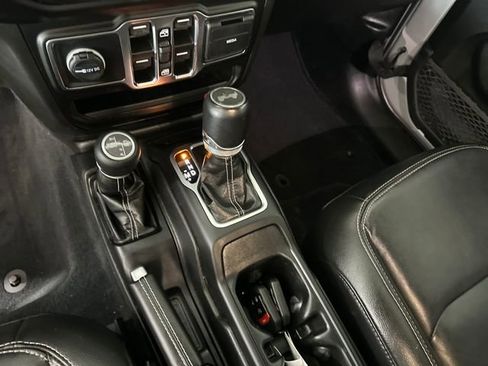 Used 2023 Jeep Wrangler Unlimited Sahara w/ Cold Weather Group image 20