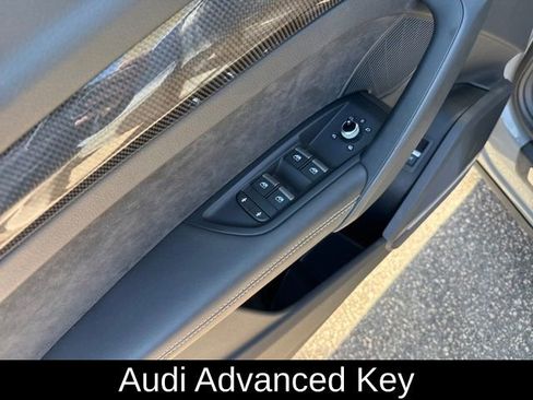 Used 2020 Audi SQ5 Premium Plus w/ Premium Plus Package image 19