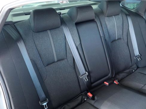 Used 2025 Honda Accord Sport image 38