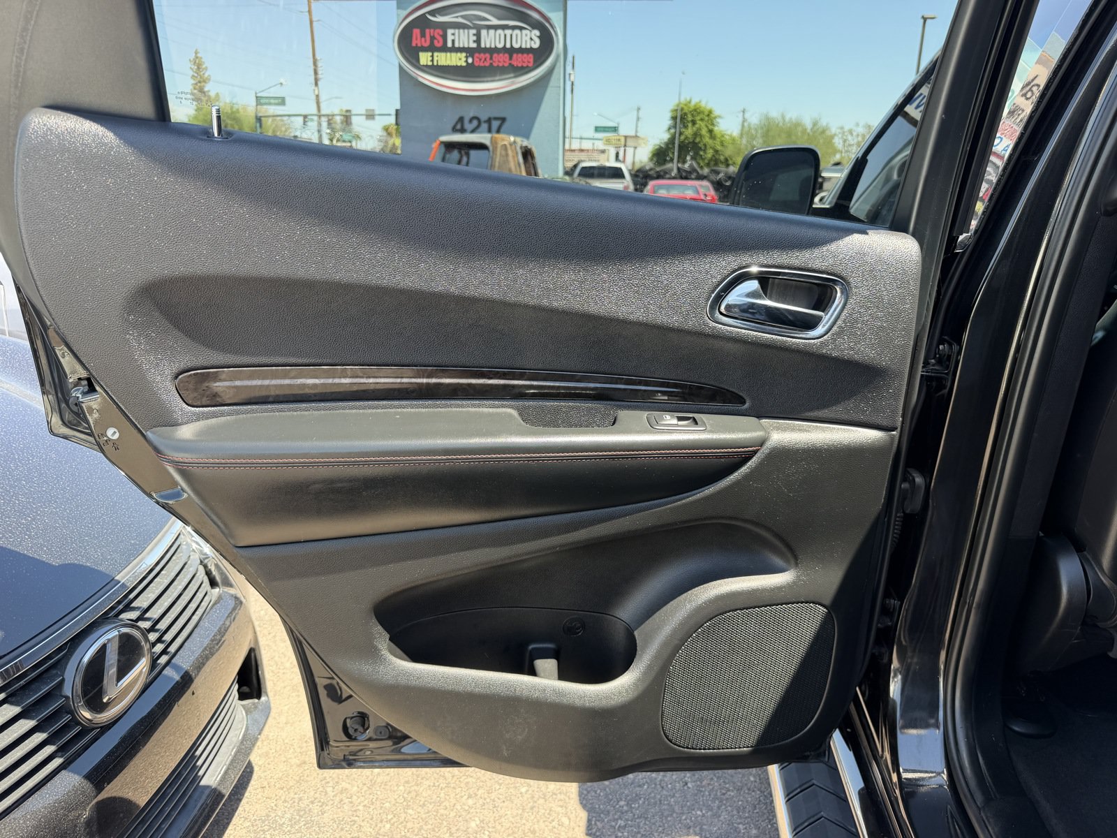 Used 2012 Dodge Durango R/T w/ Leather Interior Group AWD/4WD image 7