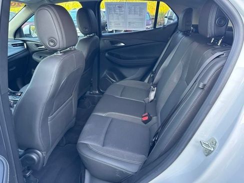 Used 2024 Buick Encore GX Preferred AWD/4WD image 18