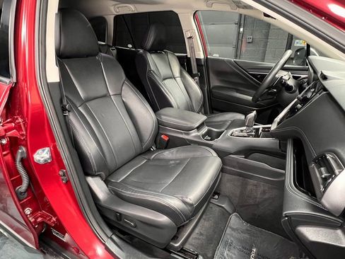 Used 2025 Subaru Outback Touring image 4