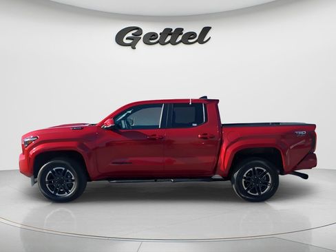 Used 2024 Toyota Tacoma TRD Sport w/ TRD Sport Upgrade Package image 16