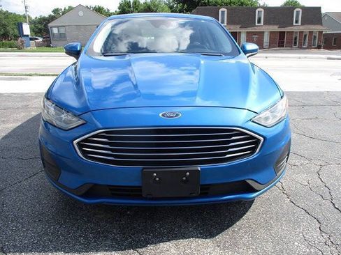 Used 2019 Ford Fusion SE FWD image 6