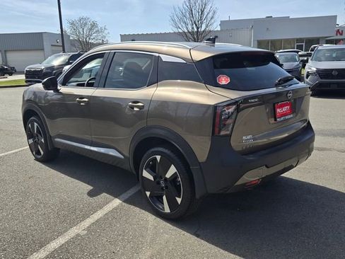 New 2026 Nissan Kicks SR FWD image 3