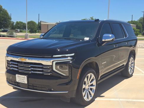 Used 2025 Chevrolet Tahoe Premier AWD/4WD image 7