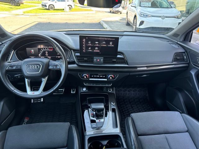 Used 2023 Audi SQ5 Premium Plus w/ Premium Plus Package AWD/4WD image 4