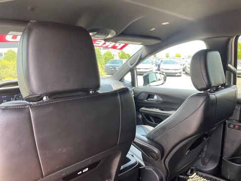 Used 2025 Chrysler Pacifica Select AWD/4WD image 27