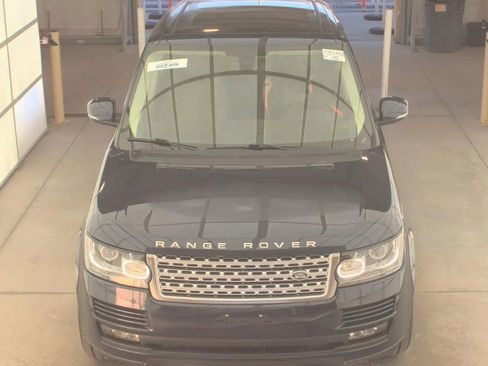 Used 2014 Land Rover Range Rover Supercharged image 3