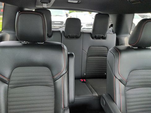 Used 2026 Nissan Pathfinder Rock Creek w/ Rock Creek Premium Package AWD/4WD image 11