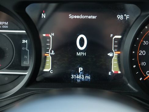 Used 2025 Jeep Wrangler Unlimited Sport AWD/4WD image 4