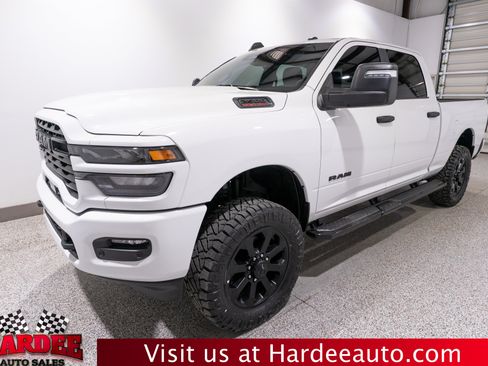 Used 2025 RAM 2500 Big Horn AWD/4WD image 2