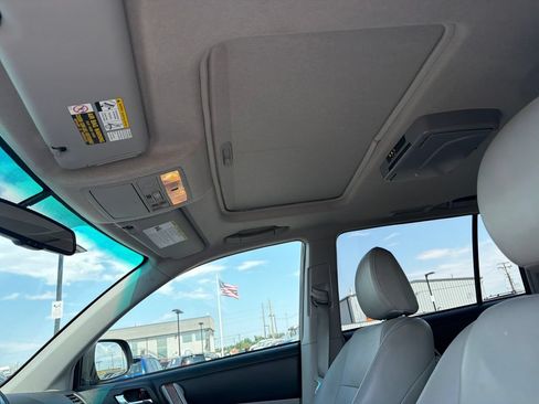 Used 2013 Toyota Highlander Limited FWD image 21