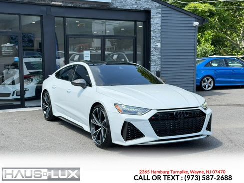 Used 2022 Audi RS 7 Sportback AWD/4WD image 9
