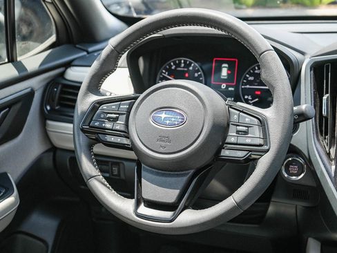 Used 2025 Subaru Forester Premium w/ Convenience Package #1 AWD/4WD image 14
