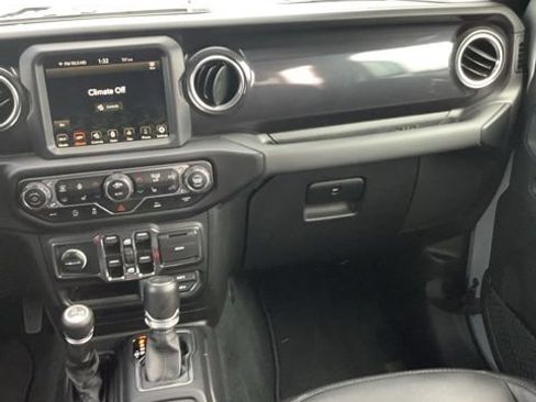 Certified 2023 Jeep Wrangler Unlimited Sahara AWD/4WD image 26