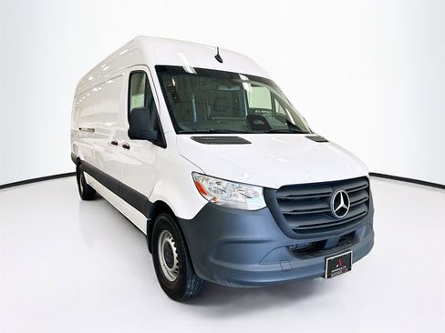 New 2025 Mercedes-Benz Sprinter 2500 image 1