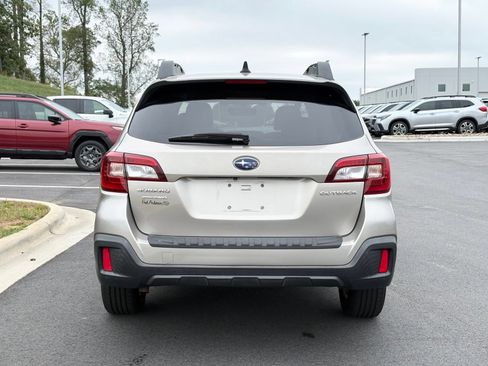 Used 2019 Subaru Outback 2.5i Premium AWD/4WD image 10