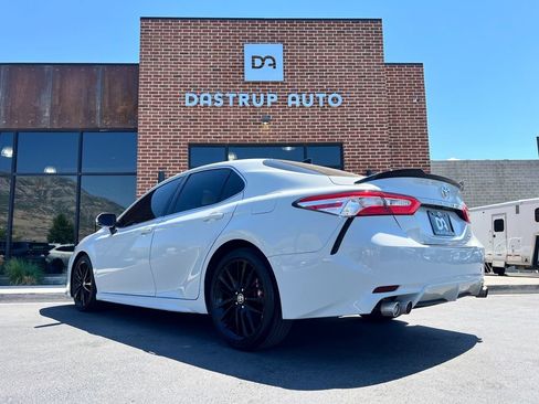 Used 2022 Toyota Camry XSE w/ Carpet Mat Package (TMS) FWD image 4