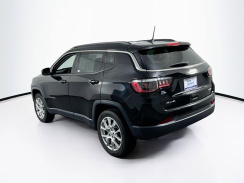 Used 2022 Jeep Compass Latitude image 7