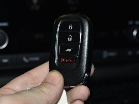 Used 2024 Honda HR-V LX image 18