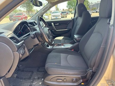 Used 2013 Chevrolet Traverse LT image 8