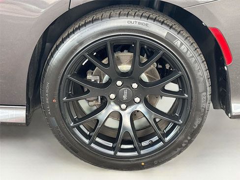 Used 2017 Dodge Charger R/T RWD image 30