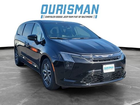 New 2027 Chrysler Pacifica Limited w/ Family Tech Group FWD image 1
