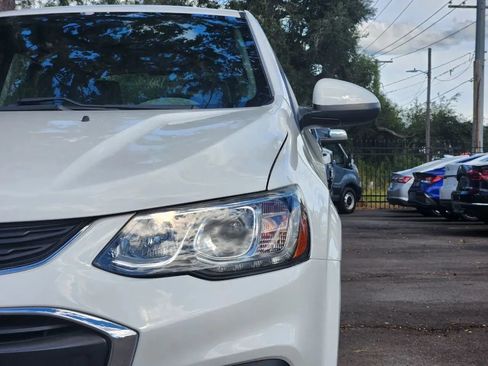 Used 2020 Chevrolet Sonic LT image 9