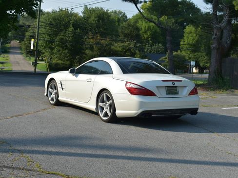 Used 2016 Mercedes-Benz SL 550 image 8
