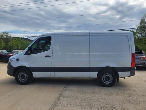 Used 2022 Mercedes-Benz Sprinter 1500 image 15