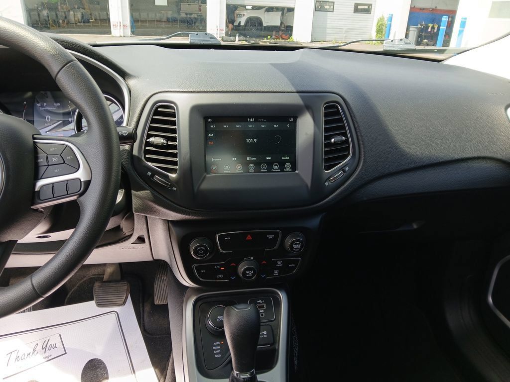 Used 2021 Jeep Compass Sport AWD/4WD image 15
