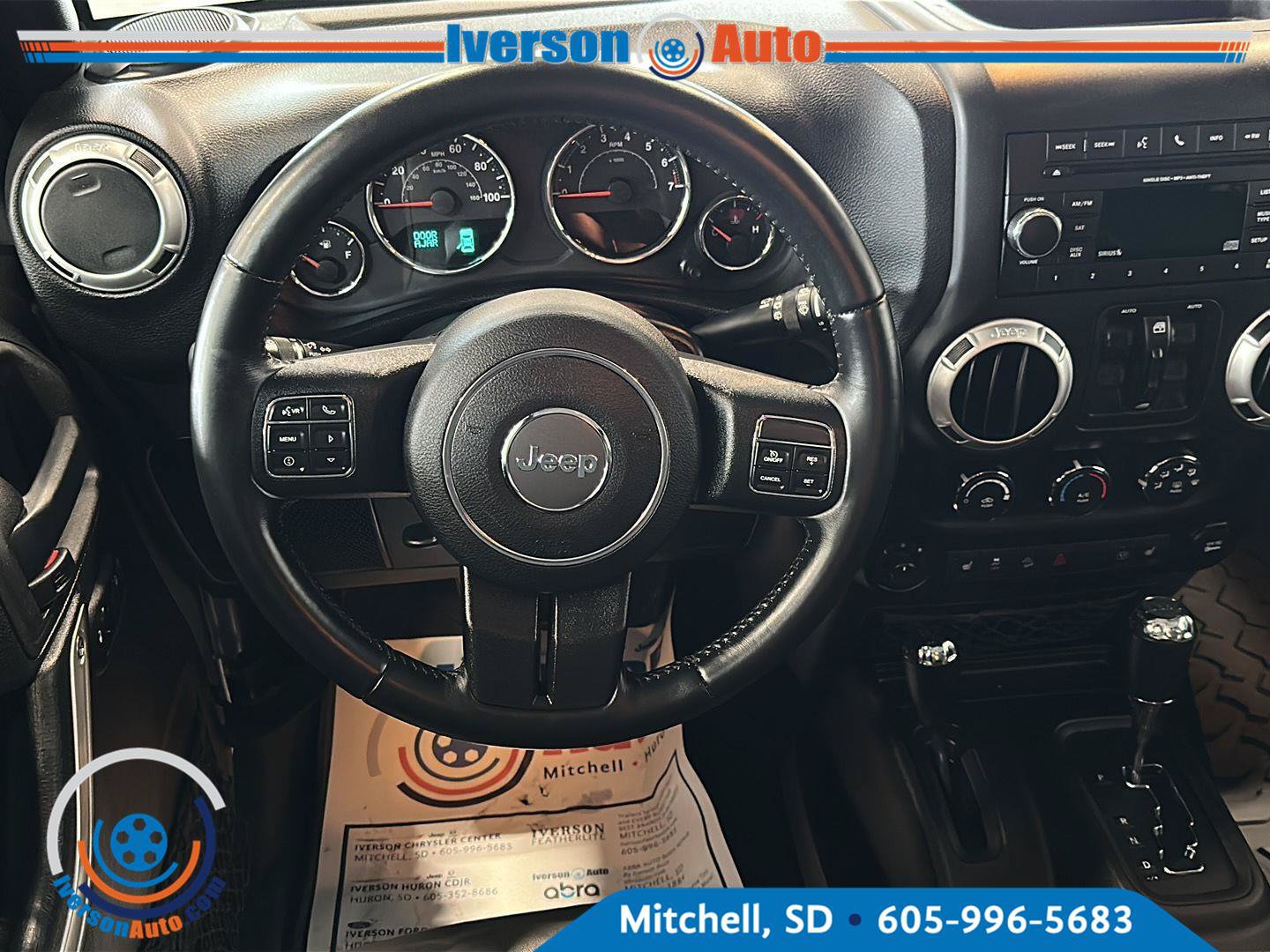 Used 2016 Jeep Wrangler Unlimited Sahara w/ Connectivity Group AWD/4WD image 25