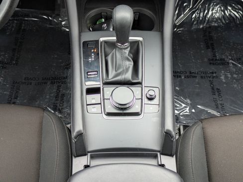 Used 2022 MAZDA MAZDA3 s image 6