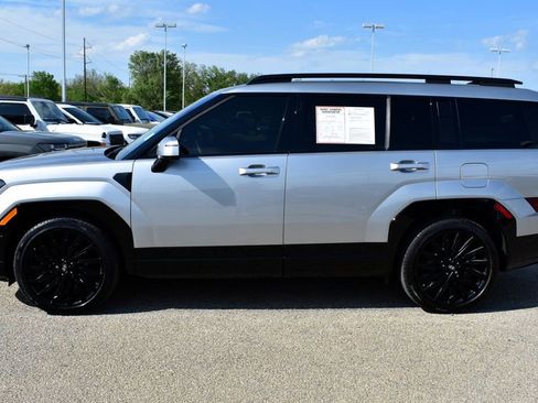 Used 2025 Hyundai Santa Fe Calligraphy FWD image 5