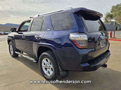 Used 2017 Toyota 4Runner SR5 image 4