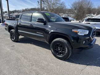 Used 2022 Toyota Tacoma SR5 video 1