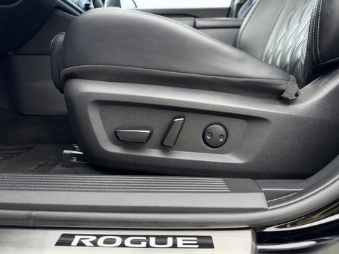 Used 2021 Nissan Rogue Platinum AWD/4WD image 21