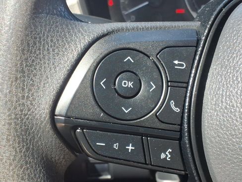 Used 2020 Toyota Corolla LE w/ Carpet Mat Package (TMS) FWD image 22