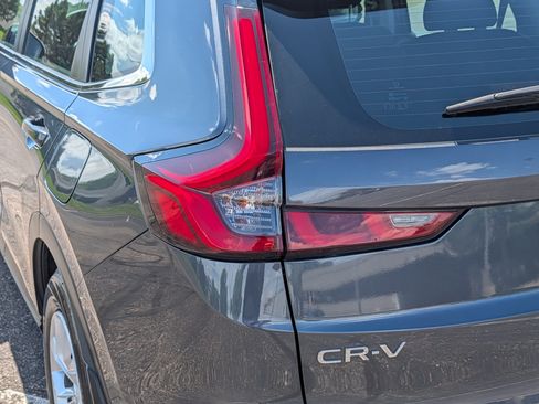 Used 2024 Honda CR-V LX image 17