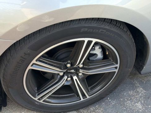 Used 2024 Ford Mustang Premium image 7