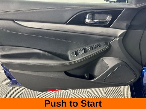 Used 2023 Nissan Maxima SV w/ Floor Mat Group image 9