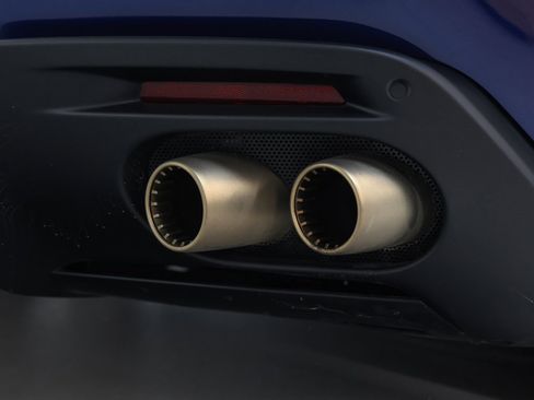 Certified 2025 Ferrari Roma Spider image 33