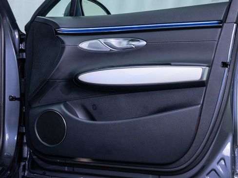 New 2026 Genesis GV70 2.5T Advanced image 10