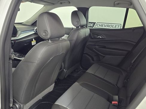 New 2025 Chevrolet Trax LT w/ Driver Confidence Package image 14