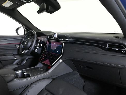 Used 2025 Maserati Grecale Modena image 15