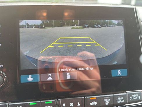 Used 2022 Honda Odyssey EX image 8