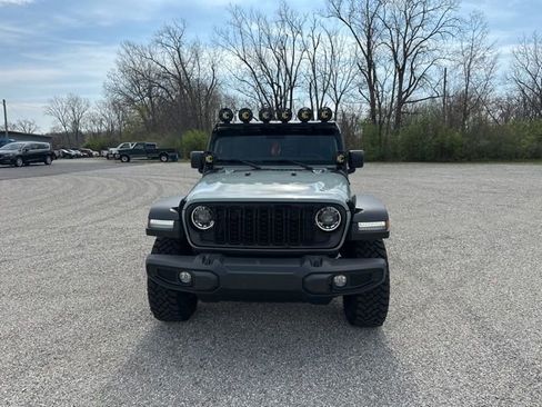 Used 2024 Jeep Wrangler Willys image 3