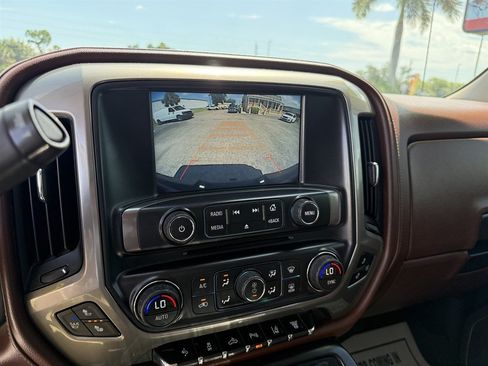 Used 2015 Chevrolet Silverado 2500 High Country w/ Duramax Plus Package AWD/4WD image 12
